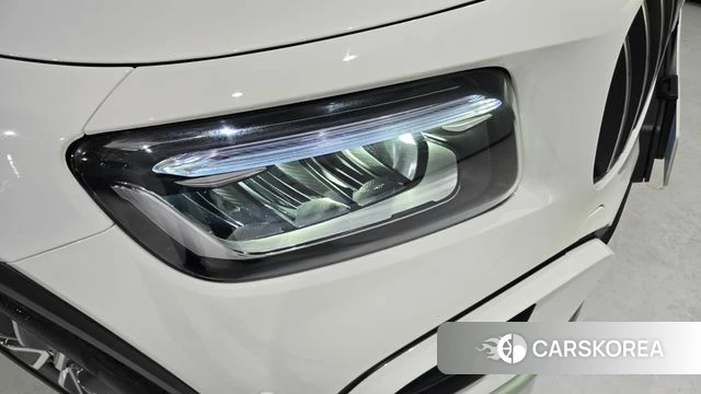 Mercedes-Benz GLB-Class X247 2026 Белый из Кореи, фото 3
