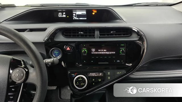 Toyota Prius C 2018 Светло-зеленый из Кореи, фото 3