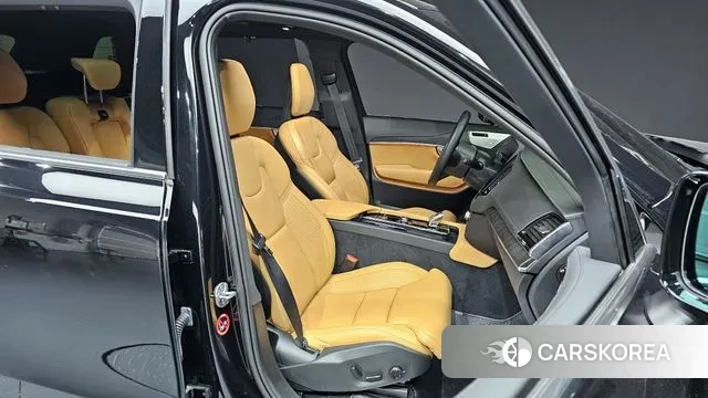 Volvo XC90 second Generation 2024 Черный из Кореи, фото 3