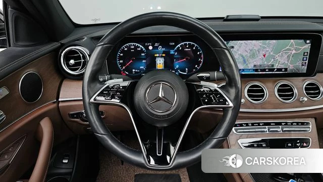 Mercedes-Benz E-Class W213 2021 Черный из Кореи, фото 3