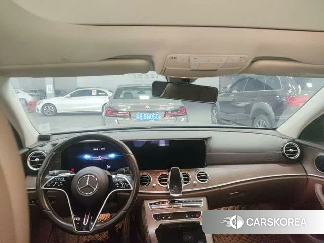 Mercedes-Benz E-class 2023 Черный из Китая, фото 3