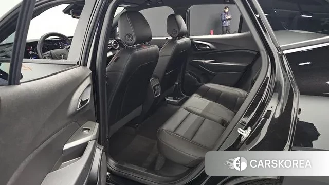 Chevrolet (GM Daewoo) Trax Crossover 2023 Черный из Кореи, фото 3