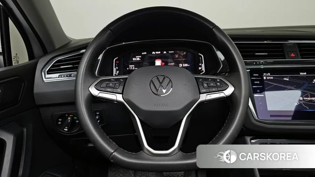 Volkswagen Tiguan second Generation 2024 Белый из Кореи, фото 3