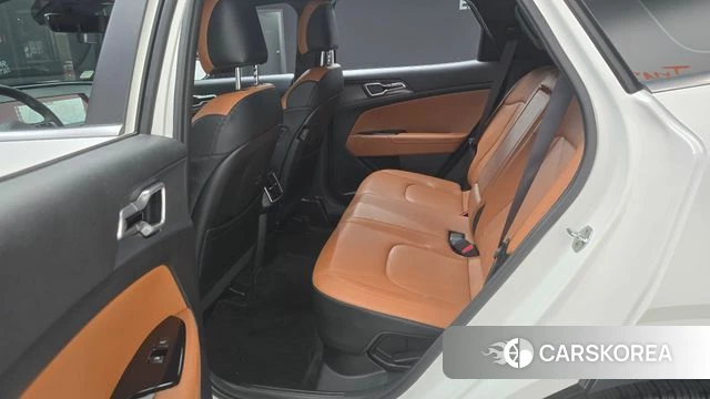 Kia Sportage 5th Generation Hybrid 2022 Белый из Кореи, фото 3