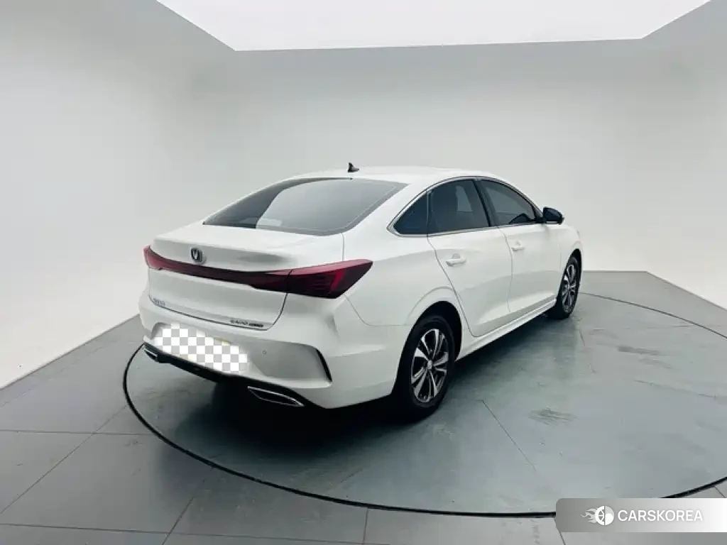 Chang'an Yidong 2025 Белый из Китая, фото 3
