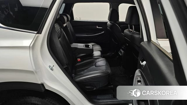 Hyundai The New Santa Fe 2023 Белый из Кореи, фото 3