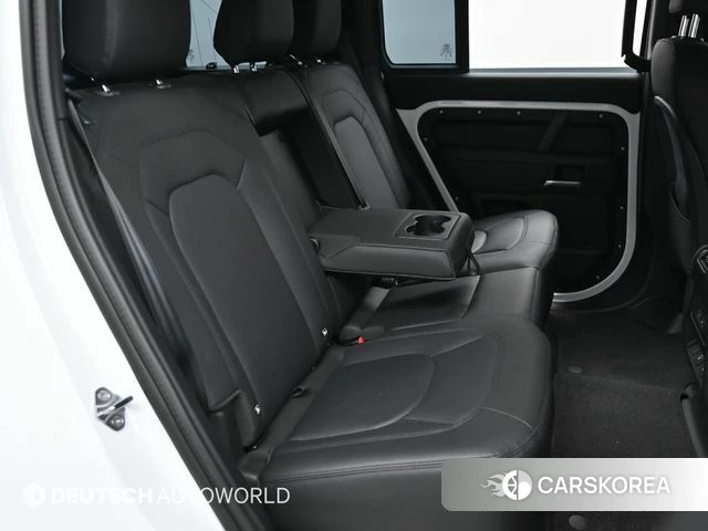 Land Rover Defender (L663) 2025 Белый из Кореи, фото 3