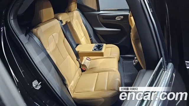 Volvo XC40 2020 Черный из Кореи, фото 3