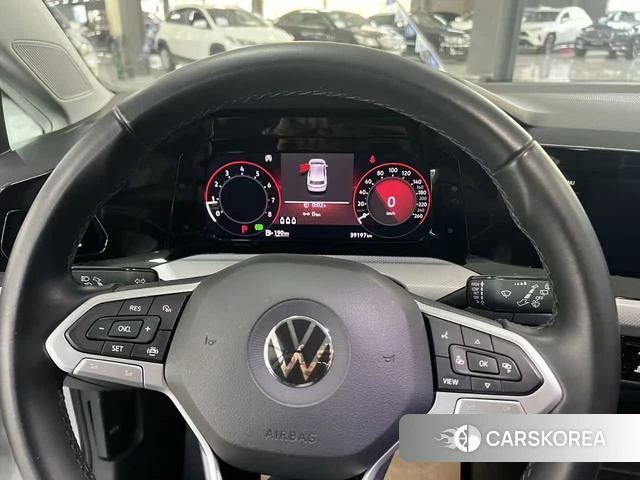 Volkswagen Golf 2022 Белый из Китая, фото 3