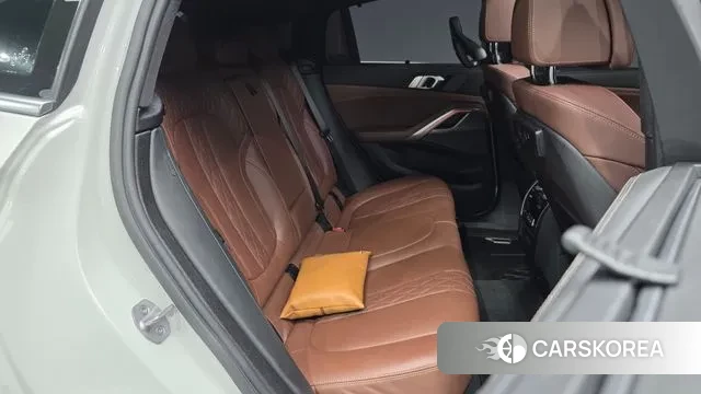 BMW X6 (G06) 2023 Белый из Кореи, фото 3