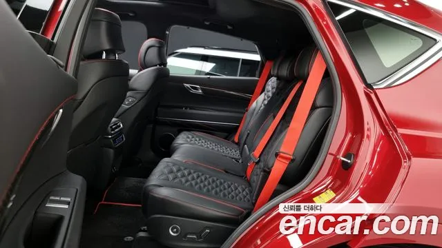 Genesis GV80 Coupe 2024 Красный из Кореи, фото 3