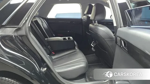 Hyundai Grandeur Hybrid (GN7) 2023 Черный из Кореи, фото 3