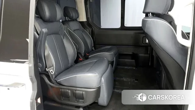 Hyundai Staria 2021 Белый из Кореи, фото 3