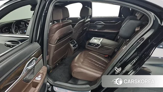 BMW 7 Series (G11) 2020 Черный из Кореи, фото 3