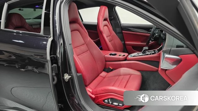 Porsche Panamera (971) 2020 Черный из Кореи, фото 3