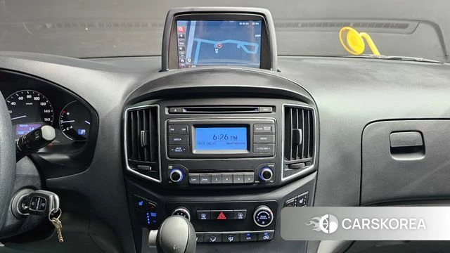 Hyundai The New Grand Starex 2018 Желтый из Кореи, фото 3