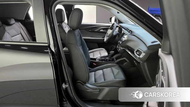 Chevrolet (GM Daewoo) Trailblazer 2022 Черный из Кореи, фото 3