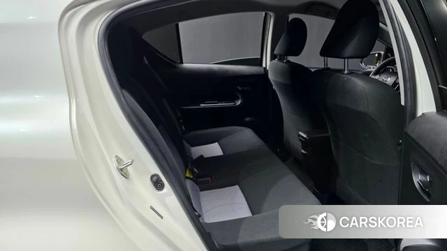 Toyota Prius C 2019 Белый из Кореи, фото 3