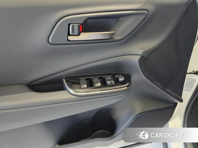 Toyota Crown Crossover 2025 Белый из Кореи, фото 3