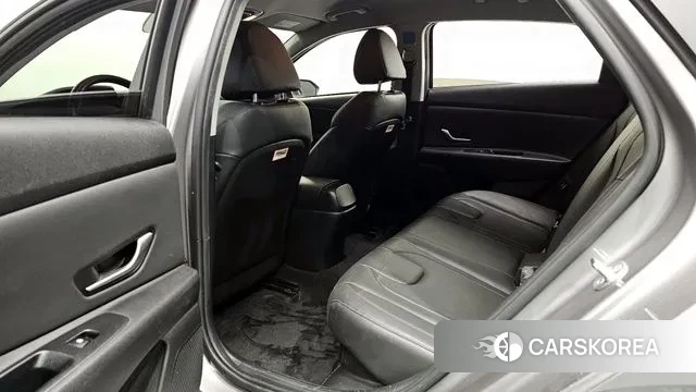 Hyundai Avante Hybrid (CN7) 2021 Серебристо-серый из Кореи, фото 3