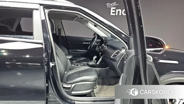 Kia Seltos 2020 Черный из Кореи, фото 3