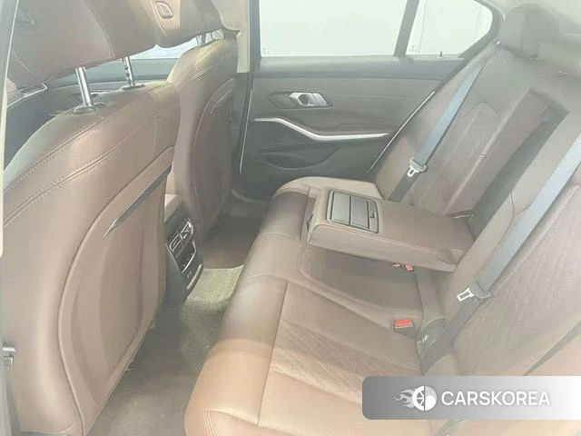 BMW 3 series 2024 Белый из Китая, фото 3
