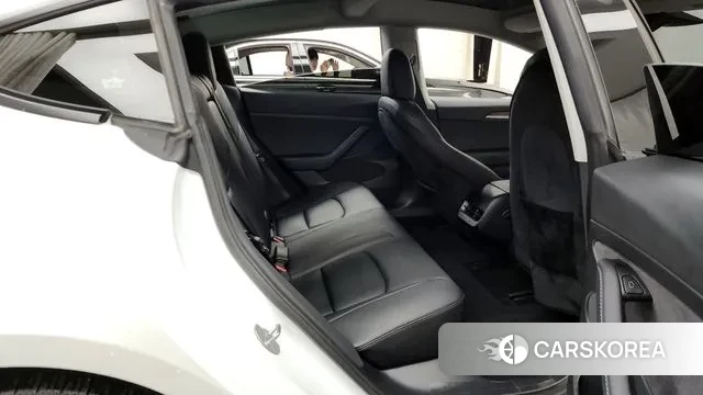 Tesla Model 3 2022 Белый из Кореи, фото 3