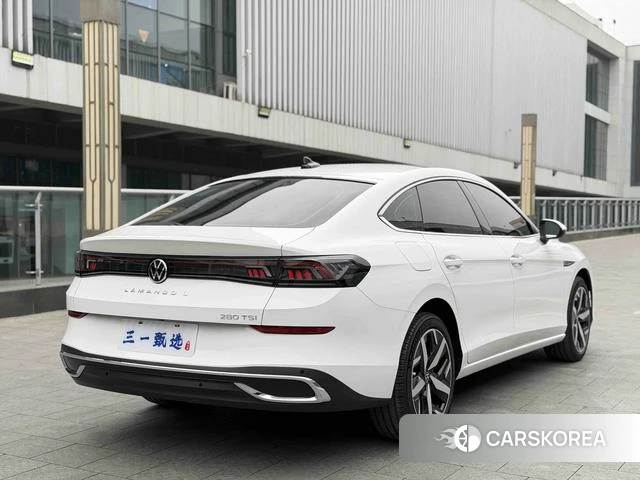 Volkswagen Lingdu 2023 Белый из Китая, фото 3