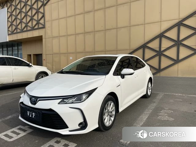 Toyota Corolla 2022 Белый из Китая, фото 3