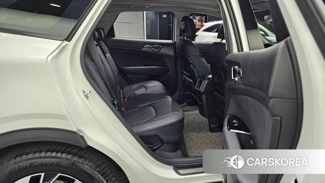 Kia Sportage 5th Generation Hybrid 2021 Белый из Кореи, фото 3