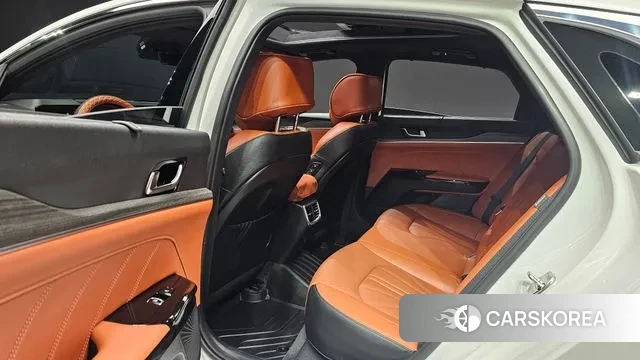 Kia The New K5 3rd generation 2024 Белый из Кореи, фото 3