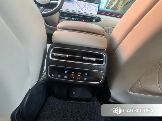 Genesis GV70 2024 Черный из Кореи, фото 3