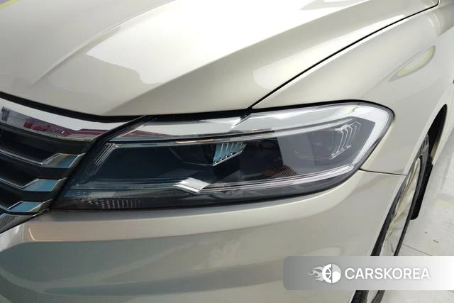 Volkswagen Lavida 2018 Желтый из Китая, фото 3