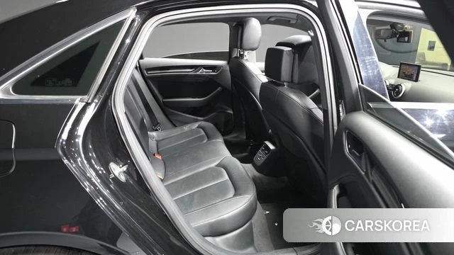 Audi New A3 2018 Черный из Кореи, фото 3