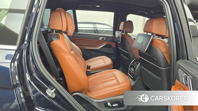 BMW X7 (G07) 2022 Черный из Кореи, фото 3