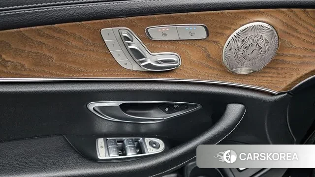 Mercedes-Benz E-Class W213 2022 Черный из Кореи, фото 3