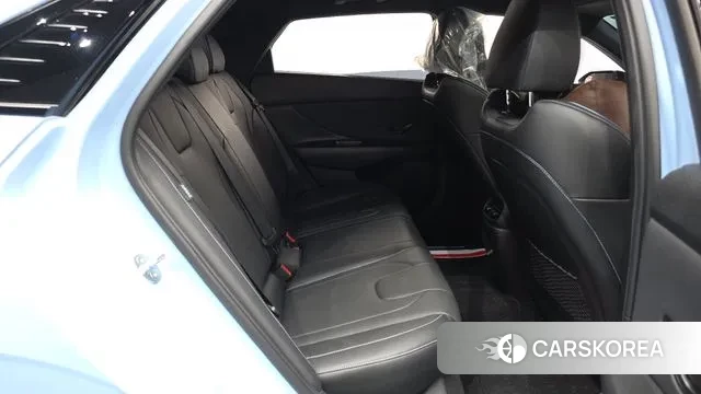 Hyundai The New Avante (CN7) 2023 Небесно-голубой из Кореи, фото 3