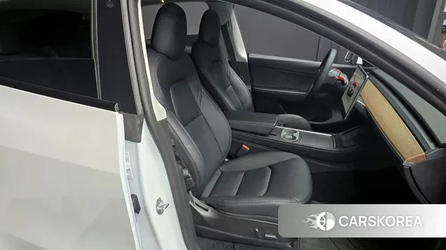 Tesla Model Y 2022 Белый из Кореи, фото 3