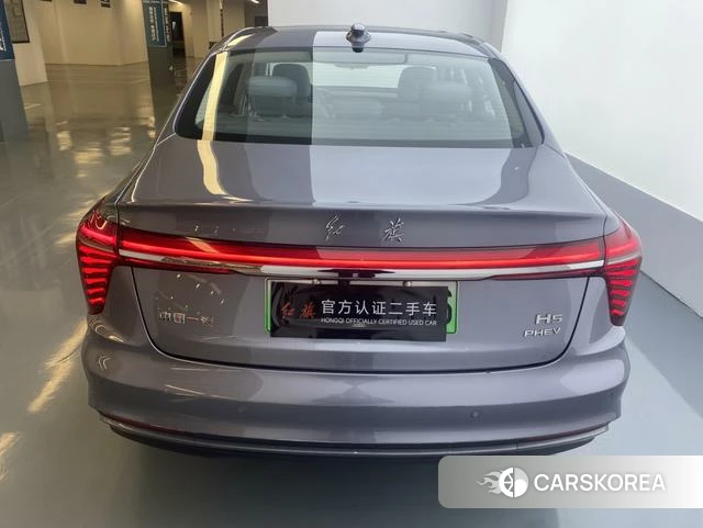 Red flag H5 PHEV 2025 Серебристо-серый из Китая, фото 3