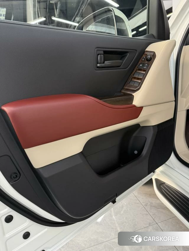 Toyota Land Cruiser (imported) 2025 Белый из Китая, фото 3