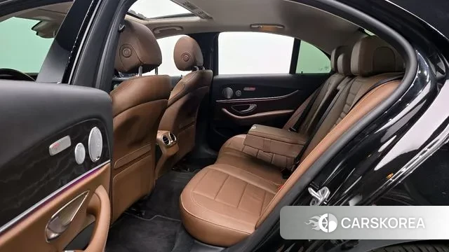 Mercedes-Benz E-Class W213 2019 Черный из Кореи, фото 3