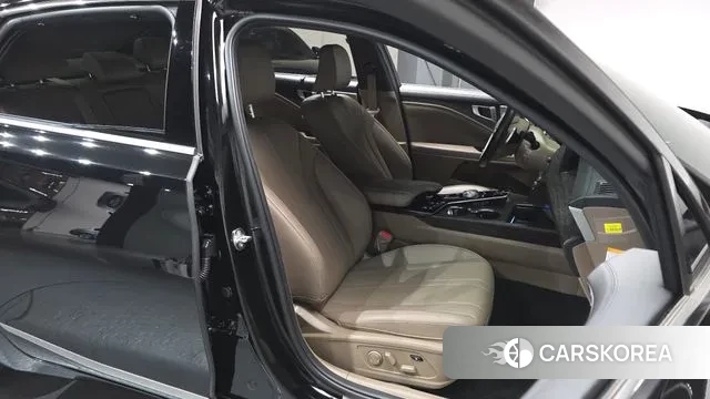 Kia K8 Hybrid 2023 Черный из Кореи, фото 3