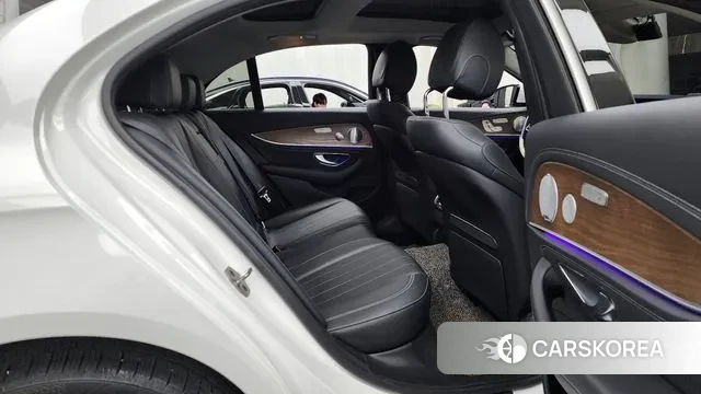 Mercedes-Benz E-Class W213 2019 Белый из Кореи, фото 3