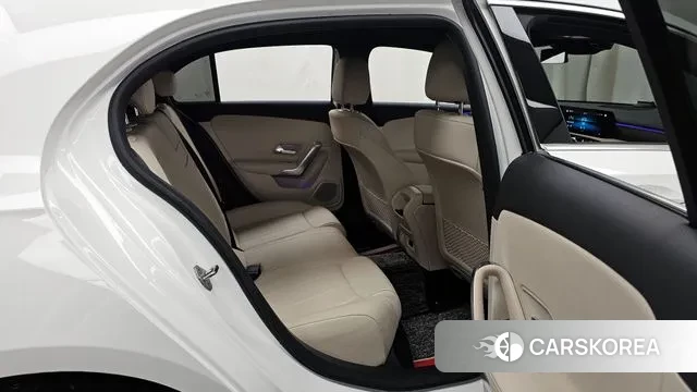 Mercedes-Benz A-Class W177 2022 Белый из Кореи, фото 3