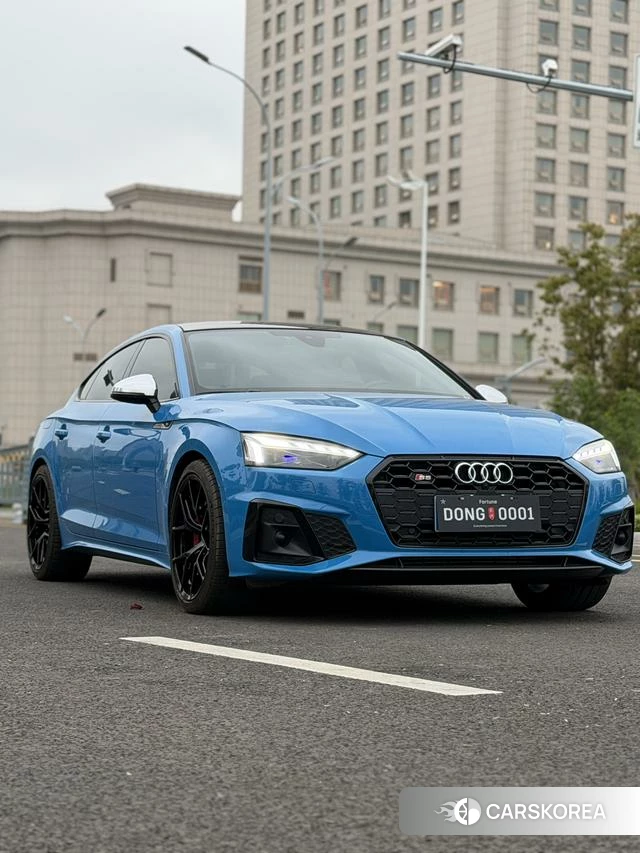 Audi S5 2021 Синий из Китая, фото 3