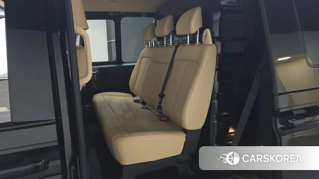 Hyundai Staria 2022 Черный из Кореи, фото 3