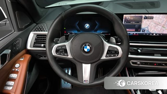 BMW X7 (G07) 2023 Белый из Кореи, фото 3