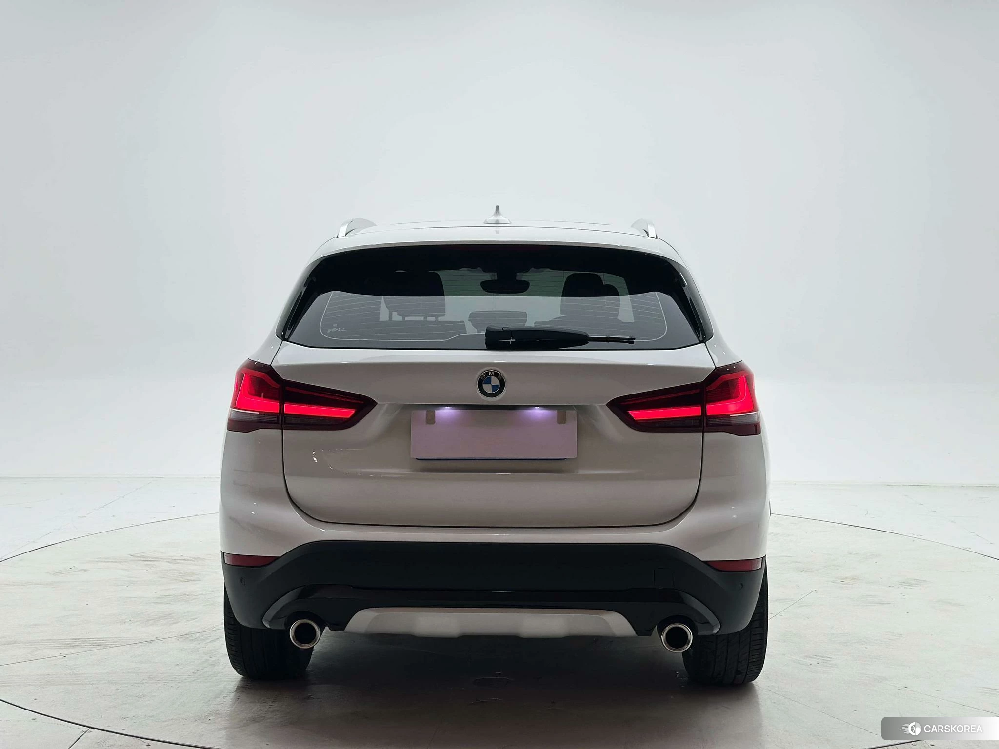 BMW X1 2021 Белый из Китая, фото 3