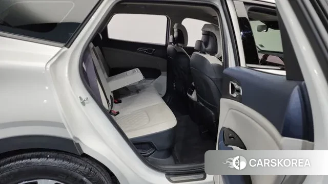 Kia Sportage 5th Generation Hybrid 2021 Белый из Кореи, фото 3