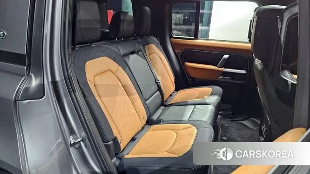 Land Rover Defender (L663) 2024 Серебряный из Кореи, фото 3